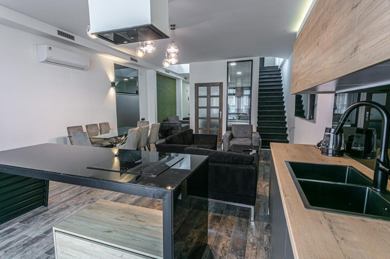 Luxe Apartment In Center Yerevan Exterior foto
