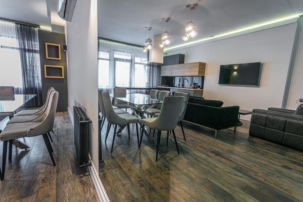 Luxe Apartment In Center Yerevan Exterior foto