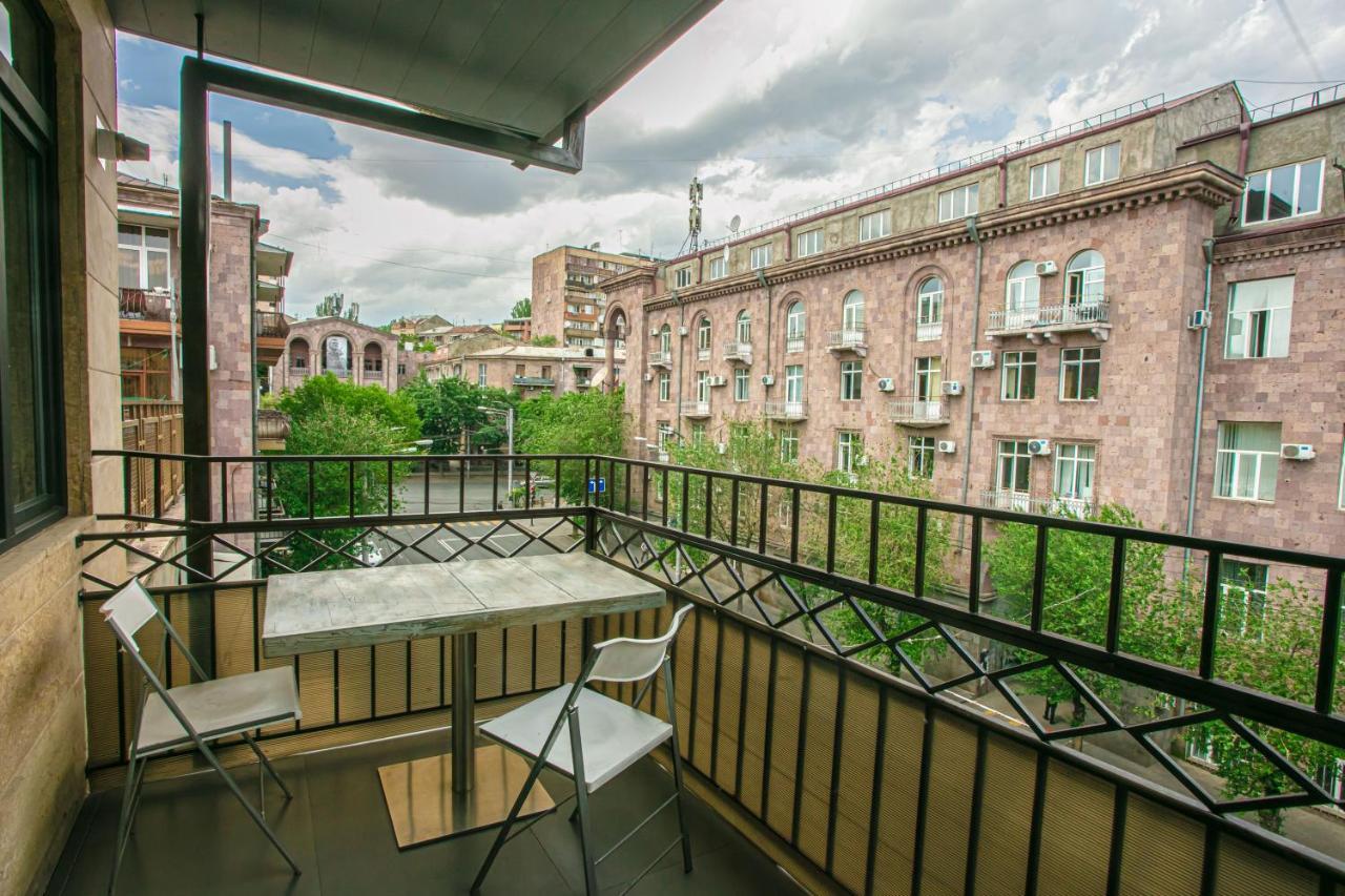 Luxe Apartment In Center Yerevan Exterior foto